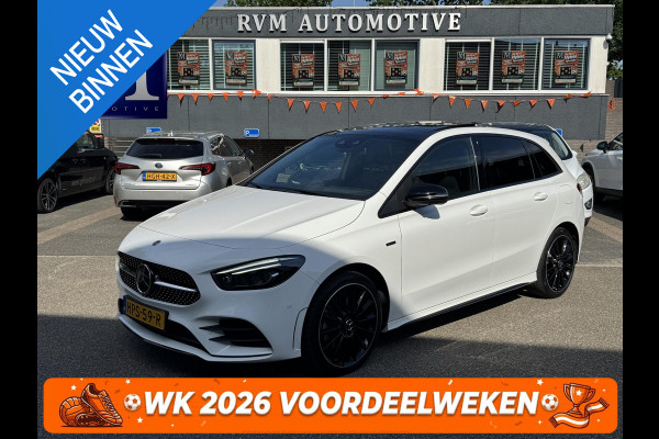 Mercedes-Benz B-Klasse 250 e Business Solution AMG Limited VAN: 30.900,- VOOR: 28.877,- UW WKVOORDEEL: 2.023-  | PANORAMA DAK | 360 CAMERA | SFEER VERLICHTING | ADAPTIEF CRUISE CONTROL | MEMORY OP STOEL | HEAD-UP DISPLAY | 12 MND BOVAG GARANTIE |