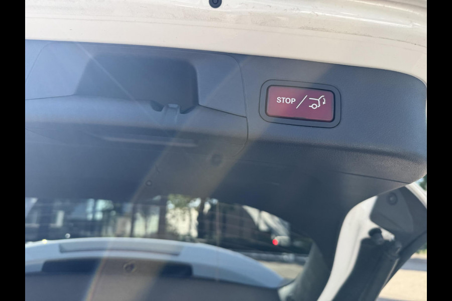 Mercedes-Benz B-Klasse 250 e Business Solution AMG Limited VAN: 30.900,- VOOR: 28.877,- UW WKVOORDEEL: 2.023-  | PANORAMA DAK | 360 CAMERA | SFEER VERLICHTING | ADAPTIEF CRUISE CONTROL | MEMORY OP STOEL | HEAD-UP DISPLAY | 12 MND BOVAG GARANTIE |