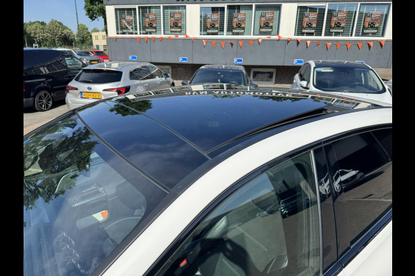 Mercedes-Benz B-Klasse 250 e Business Solution AMG Limited VAN: 30.900,- VOOR: 28.877,- UW WKVOORDEEL: 2.023-  | PANORAMA DAK | 360 CAMERA | SFEER VERLICHTING | ADAPTIEF CRUISE CONTROL | MEMORY OP STOEL | HEAD-UP DISPLAY | 12 MND BOVAG GARANTIE |