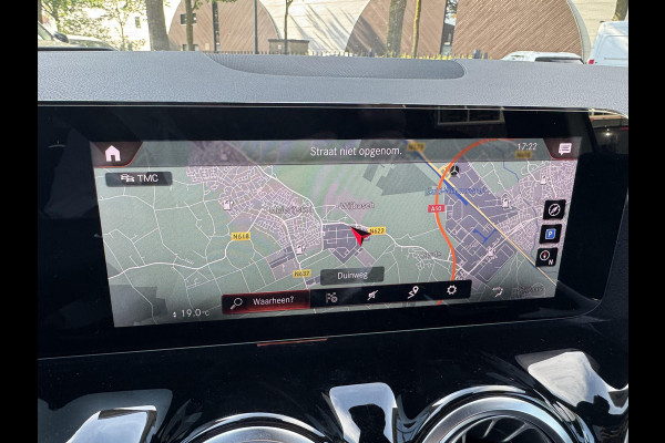 Mercedes-Benz B-Klasse 250 e Business Solution AMG Limited VAN: 30.900,- VOOR: 28.877,- UW WKVOORDEEL: 2.023-  | PANORAMA DAK | 360 CAMERA | SFEER VERLICHTING | ADAPTIEF CRUISE CONTROL | MEMORY OP STOEL | HEAD-UP DISPLAY | 12 MND BOVAG GARANTIE |