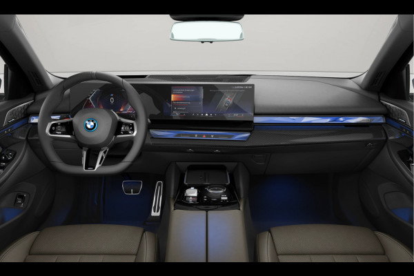BMW 5 Serie Touring 550e xDrive - M-Sport Pro - Pano - Bowers & Wilkins - NP 111.000