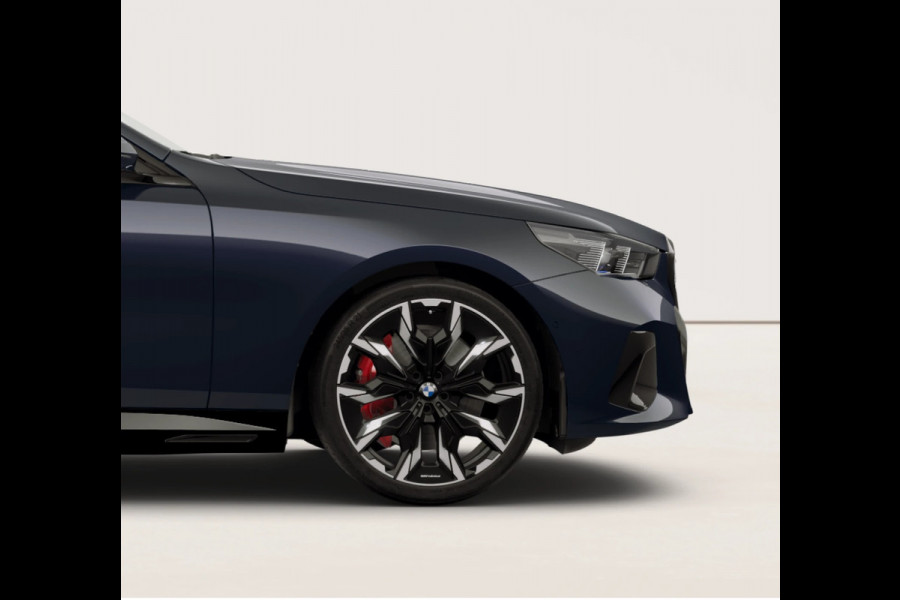 BMW 5 Serie Touring 550e xDrive - M-Sport Pro - Pano - Bowers & Wilkins - NP 111.000