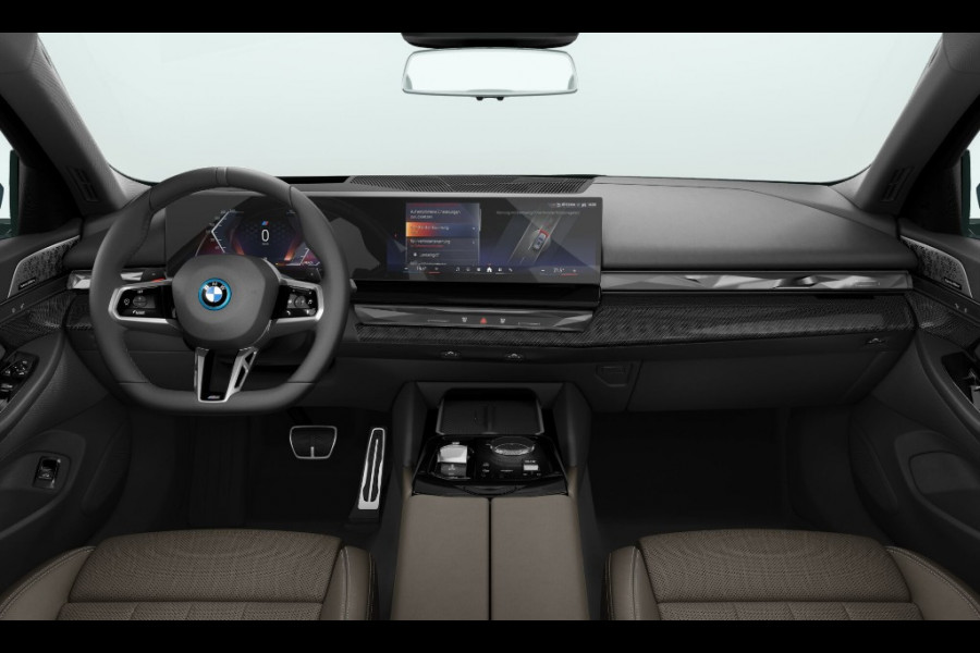 BMW 5 Serie Touring 550e xDrive - M-Sport Pro - Pano - Bowers & Wilkins - NP 111.000