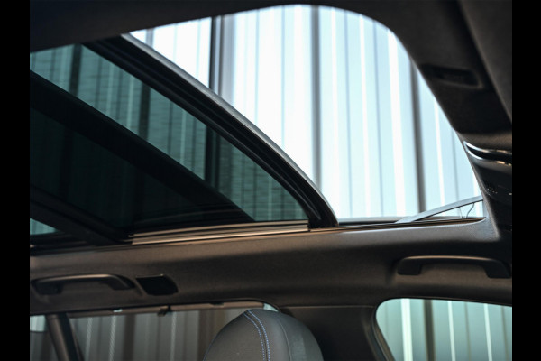 BMW 5 Serie Touring 530i xDrive High Executive | M-Sport | Panoramadak | Harman/Kardon | HUD | Active Cruise | 360 Camera | Stuur Verwarming | Ambiance Interieur | Stoelverwarming | Elektr. Verst. Stoel |