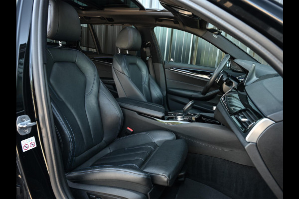 BMW 5 Serie Touring 530i xDrive High Executive | M-Sport | Panoramadak | Harman/Kardon | HUD | Active Cruise | 360 Camera | Stuur Verwarming | Ambiance Interieur | Stoelverwarming | Elektr. Verst. Stoel |