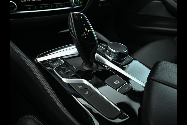 BMW 5 Serie Touring 530i xDrive High Executive | M-Sport | Panoramadak | Harman/Kardon | HUD | Active Cruise | 360 Camera | Stuur Verwarming | Ambiance Interieur | Stoelverwarming | Elektr. Verst. Stoel |