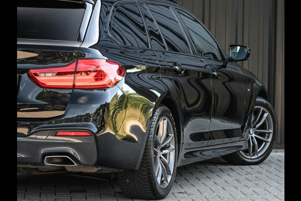 BMW 5 Serie Touring 530i xDrive High Executive | M-Sport | Panoramadak | Harman/Kardon | HUD | Active Cruise | 360 Camera | Stuur Verwarming | Ambiance Interieur | Stoelverwarming | Elektr. Verst. Stoel |