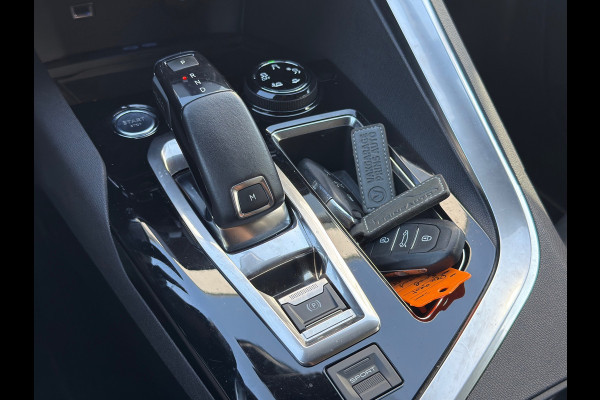 Peugeot 5008 1.6 e-THP GT-Line/ LEDER / SCHUIFDAK / AUTOMAAT