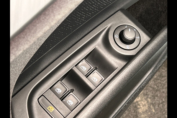Škoda ENYAQ iV 80 | Origineel Nederlands | Stuurverwarming | Camera | Carplay | Keyless | Lane Assist |