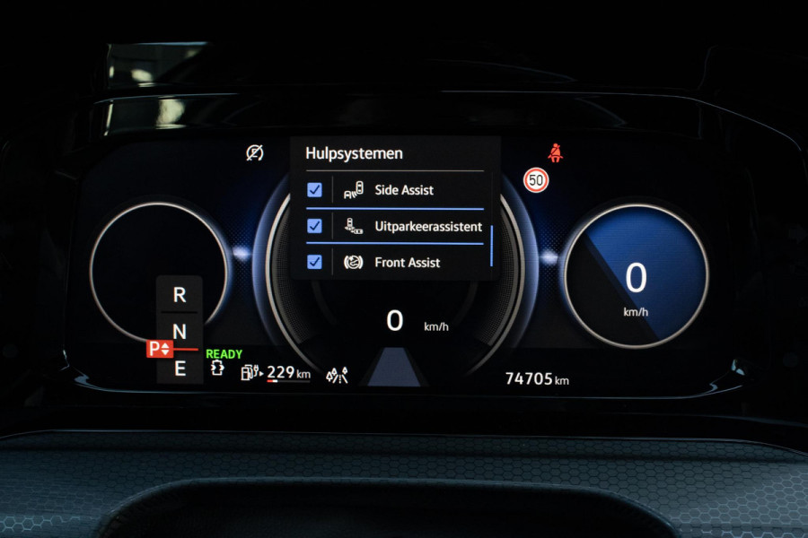 Volkswagen Golf 1.4 eHybrid GTE PANO IQ LIGHTS CAMERA HUD PARKEERASSISTENT STOELVERWARMING