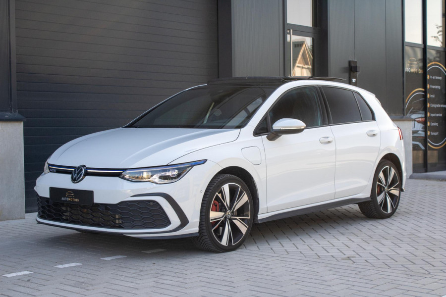 Volkswagen Golf 1.4 eHybrid GTE PANO IQ LIGHTS CAMERA HUD PARKEERASSISTENT STOELVERWARMING