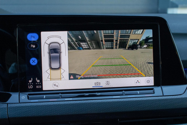 Volkswagen Golf 1.4 eHybrid GTE PANO IQ LIGHTS CAMERA HUD PARKEERASSISTENT STOELVERWARMING