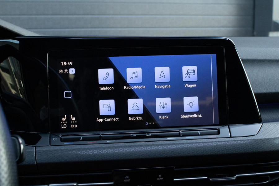 Volkswagen Golf 1.4 eHybrid GTE PANO IQ LIGHTS CAMERA HUD PARKEERASSISTENT STOELVERWARMING