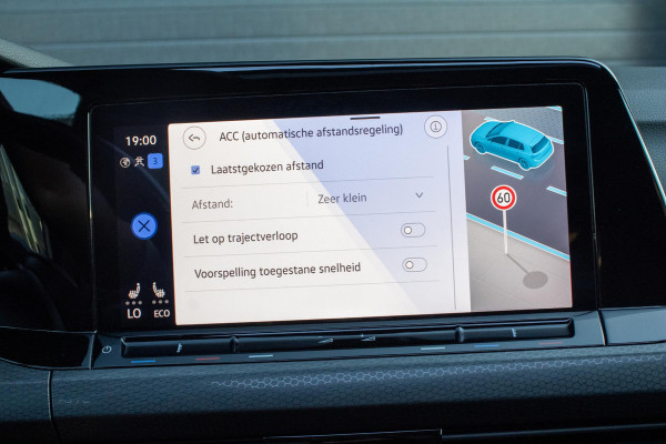 Volkswagen Golf 1.4 eHybrid GTE PANO IQ LIGHTS CAMERA HUD PARKEERASSISTENT STOELVERWARMING