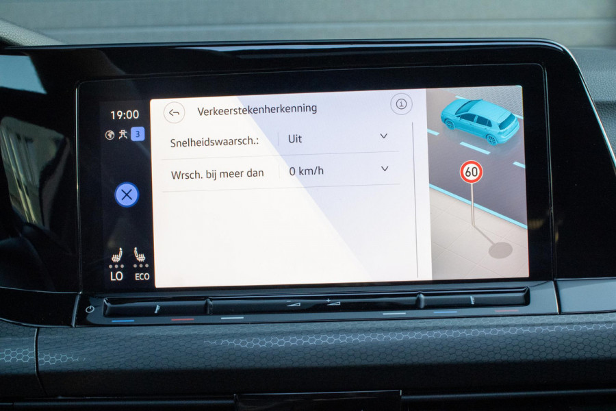 Volkswagen Golf 1.4 eHybrid GTE PANO IQ LIGHTS CAMERA HUD PARKEERASSISTENT STOELVERWARMING