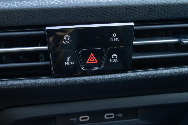 Volkswagen Golf 1.4 eHybrid GTE PANO IQ LIGHTS CAMERA HUD PARKEERASSISTENT STOELVERWARMING