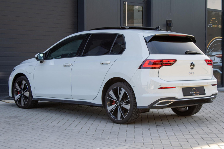 Volkswagen Golf 1.4 eHybrid GTE PANO IQ LIGHTS CAMERA HUD PARKEERASSISTENT STOELVERWARMING