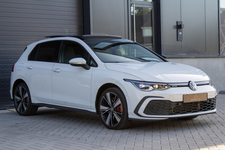 Volkswagen Golf 1.4 eHybrid GTE PANO IQ LIGHTS CAMERA HUD PARKEERASSISTENT STOELVERWARMING