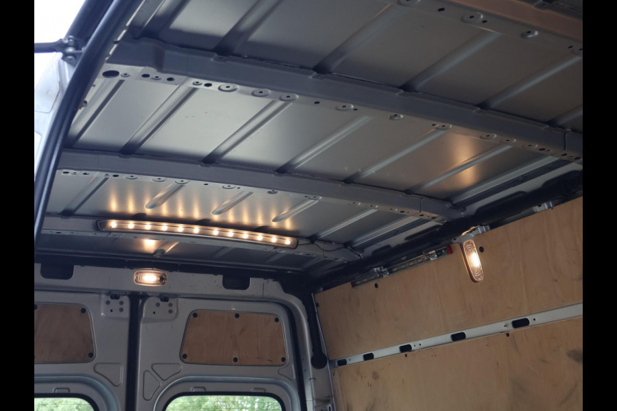 Mercedes-Benz Sprinter 317 1.9 CDI L2H2 RWD + 3500 KG TREKHAAK | NAVIGATIE | APPLE CARPLAY | CAMERA