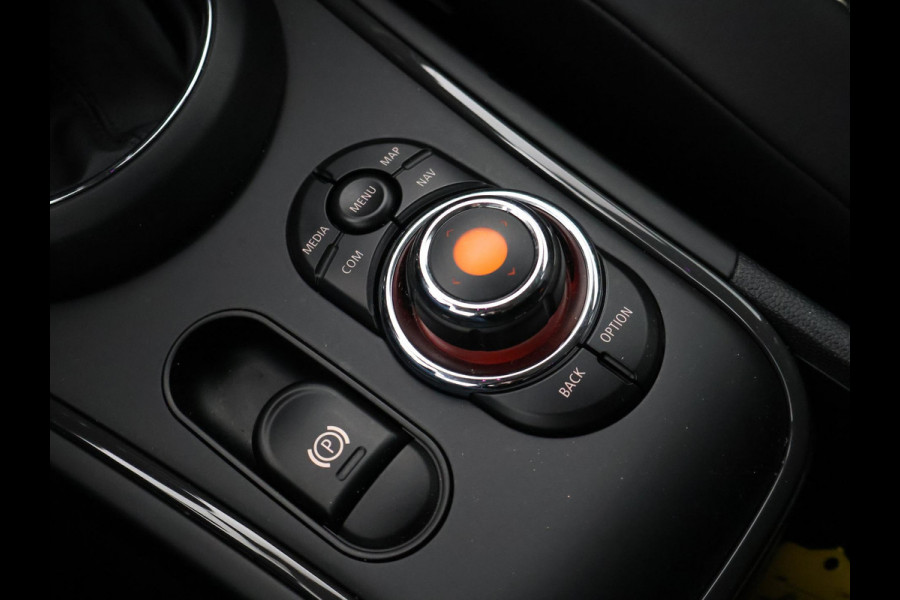 MINI Countryman 2.0 COOPERS S 192 PK AUT. ALL4 CHILI + HEAD-UP | ADAPTIVE CRUISE | STOELVERW. | CAMERA | H/K | LED