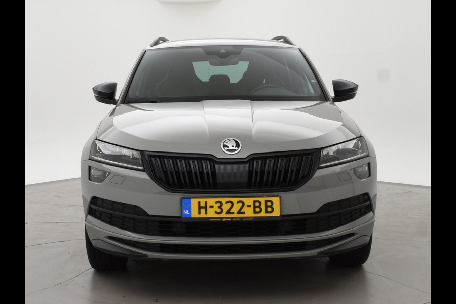 Škoda Karoq 1.5 TSI ACT SPORTLINE + WEGKL. TREKHAAK | VOL LEDER | ADAPTIVE CRUISE | CANTON | CAMERA
