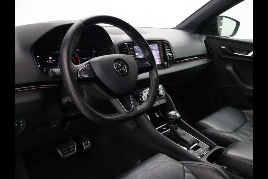 Škoda Karoq 1.5 TSI ACT SPORTLINE + WEGKL. TREKHAAK | VOL LEDER | ADAPTIVE CRUISE | CANTON | CAMERA