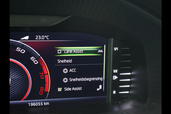 Škoda Karoq 1.5 TSI ACT SPORTLINE + WEGKL. TREKHAAK | VOL LEDER | ADAPTIVE CRUISE | CANTON | CAMERA