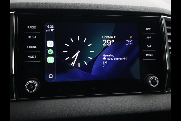 Škoda Karoq 1.5 TSI ACT SPORTLINE + WEGKL. TREKHAAK | VOL LEDER | ADAPTIVE CRUISE | CANTON | CAMERA