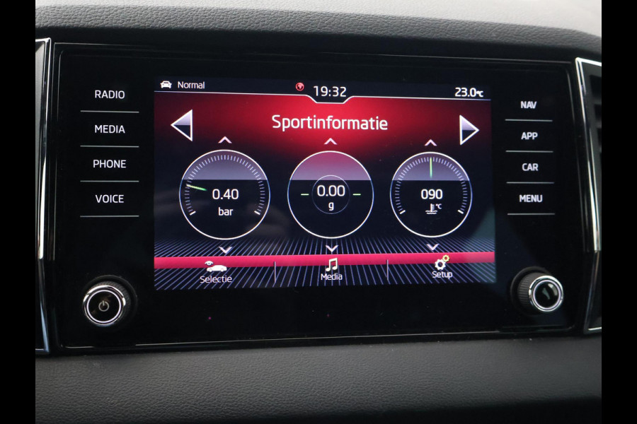 Škoda Karoq 1.5 TSI ACT SPORTLINE + WEGKL. TREKHAAK | VOL LEDER | ADAPTIVE CRUISE | CANTON | CAMERA