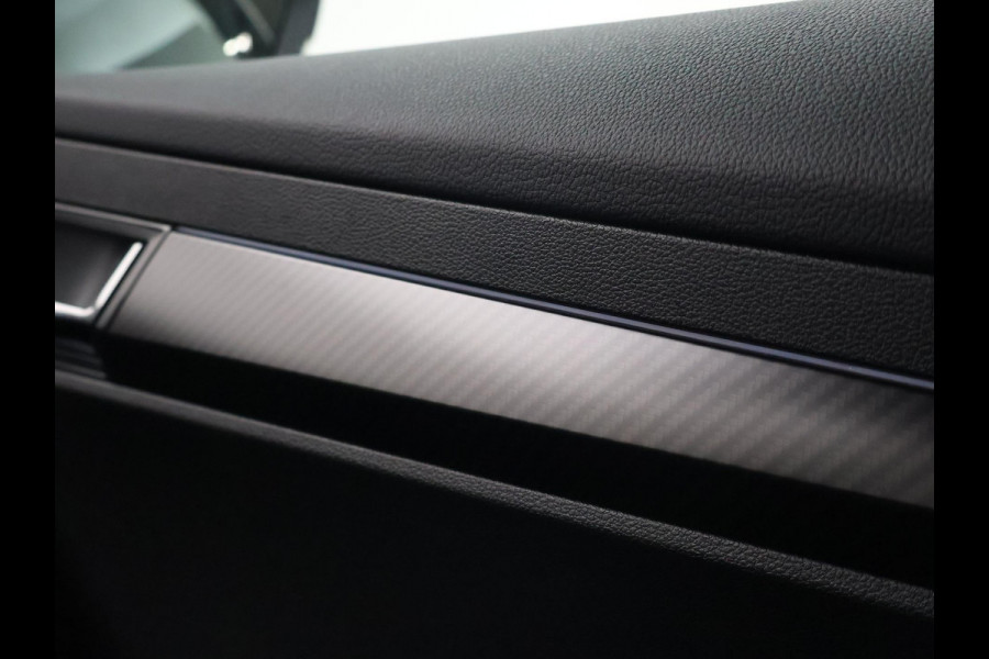 Škoda Karoq 1.5 TSI ACT SPORTLINE + WEGKL. TREKHAAK | VOL LEDER | ADAPTIVE CRUISE | CANTON | CAMERA
