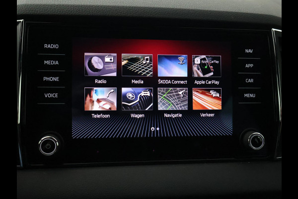Škoda Karoq 1.5 TSI ACT SPORTLINE + WEGKL. TREKHAAK | VOL LEDER | ADAPTIVE CRUISE | CANTON | CAMERA