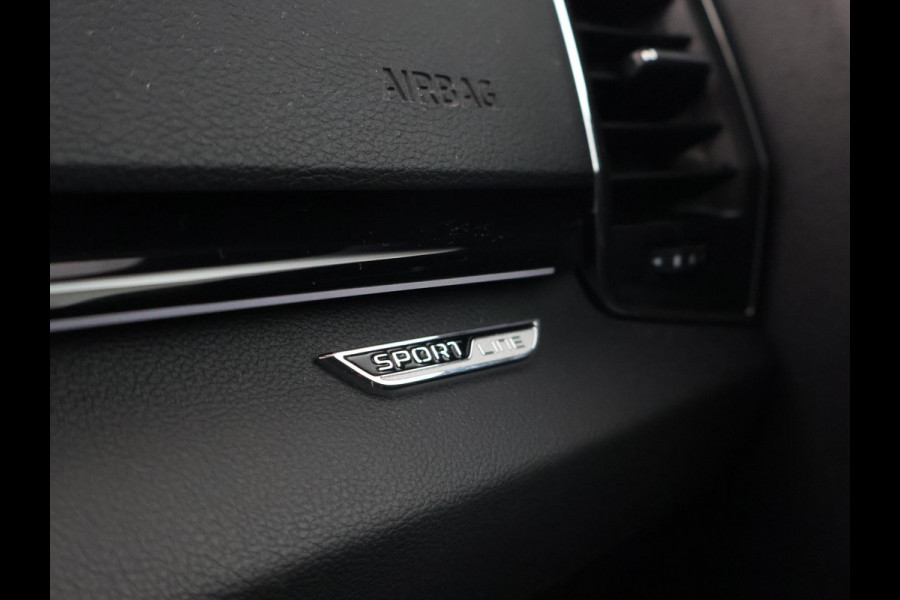 Škoda Karoq 1.5 TSI ACT SPORTLINE + WEGKL. TREKHAAK | VOL LEDER | ADAPTIVE CRUISE | CANTON | CAMERA