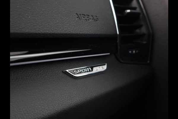 Škoda Karoq 1.5 TSI ACT SPORTLINE + WEGKL. TREKHAAK | VOL LEDER | ADAPTIVE CRUISE | CANTON | CAMERA