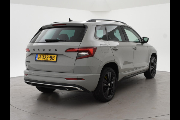 Škoda Karoq 1.5 TSI ACT SPORTLINE + WEGKL. TREKHAAK | VOL LEDER | ADAPTIVE CRUISE | CANTON | CAMERA