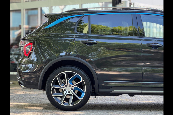 Lynk & Co 01 1.5 Plug-in Hybrid Infinity 360Cam lage kms zwart