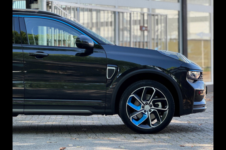 Lynk & Co 01 1.5 Plug-in Hybrid Infinity 360Cam lage kms zwart