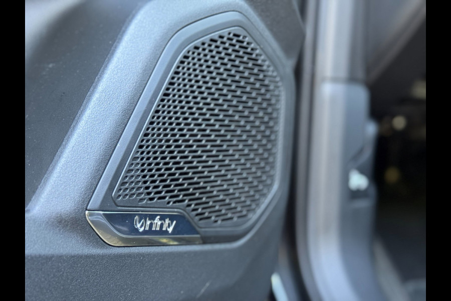 Lynk & Co 01 1.5 Plug-in Hybrid Infinity 360Cam lage kms zwart