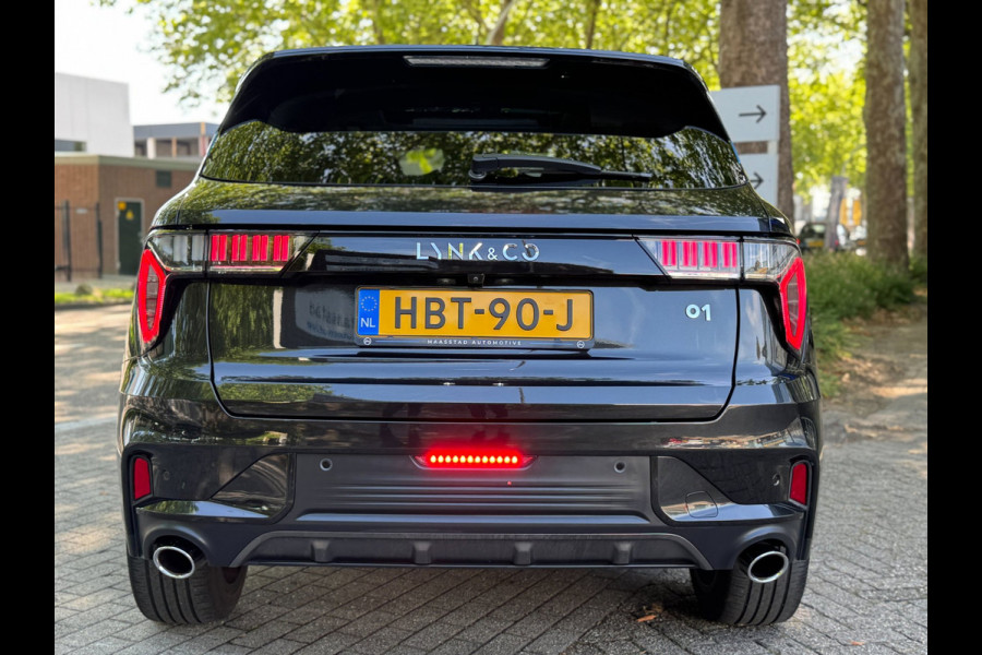 Lynk & Co 01 1.5 Plug-in Hybrid Infinity 360Cam lage kms zwart