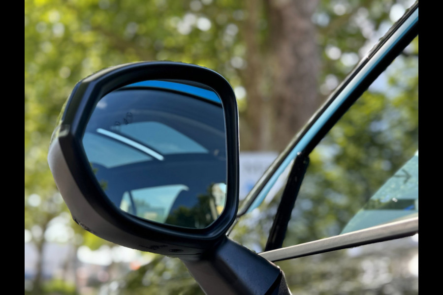 Lynk & Co 01 1.5 Plug-in Hybrid Infinity 360Cam lage kms zwart