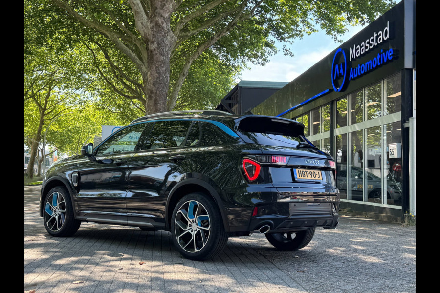 Lynk & Co 01 1.5 Plug-in Hybrid Infinity 360Cam lage kms zwart