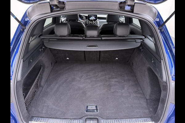 Mercedes-Benz GLC 220 d 4MATIC AMG line | Trekhaak Comand