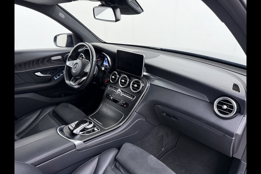 Mercedes-Benz GLC 220 d 4MATIC AMG line | Trekhaak Comand