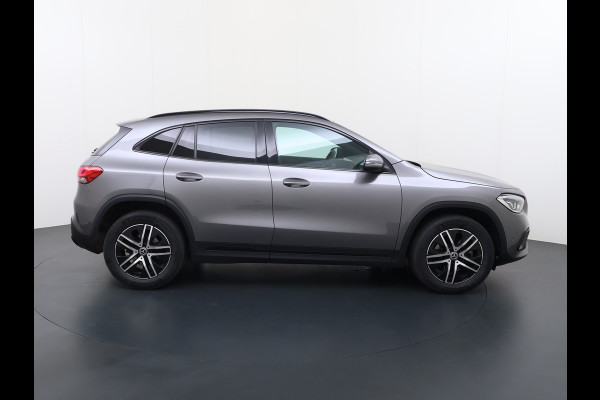 Mercedes-Benz GLA 200 Luxury | Sfeer LED