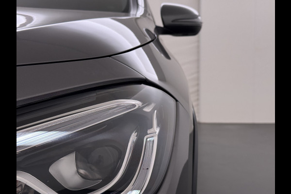Mercedes-Benz GLA 200 Luxury | Sfeer LED