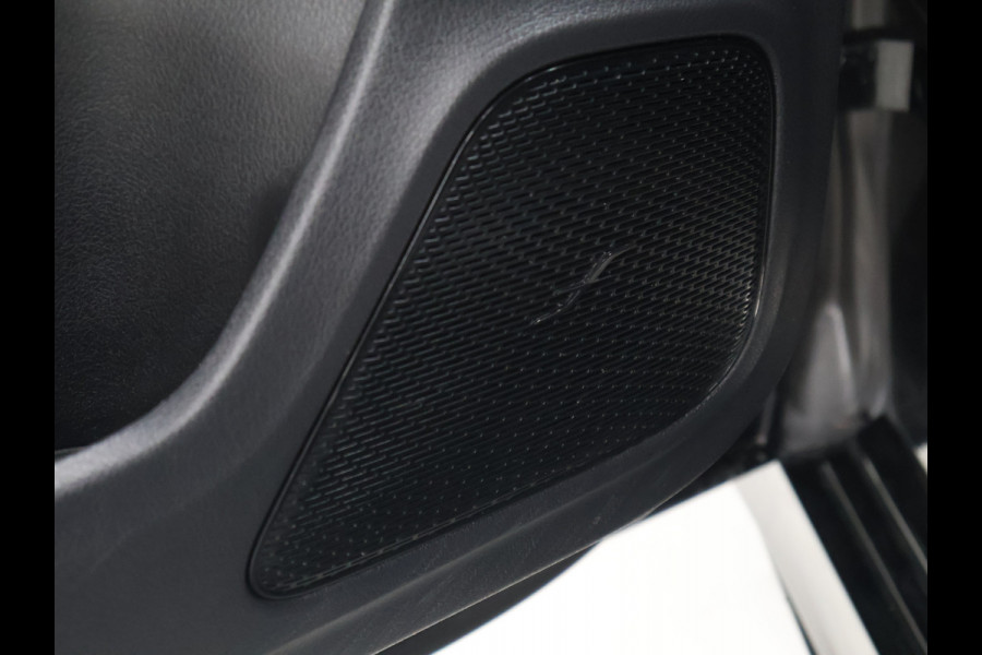 Mercedes-Benz A-Klasse 180 AMG Sport [SCHUIFKANTELDAK, SFEERVERLICHTING, APPLE CARPLAY, ANDROID, SPORTSTOELEN, STOELVERWARMING, CAMERA, PDC V+A, CRUISE, CLIMATE, NIEUWSTAAT]