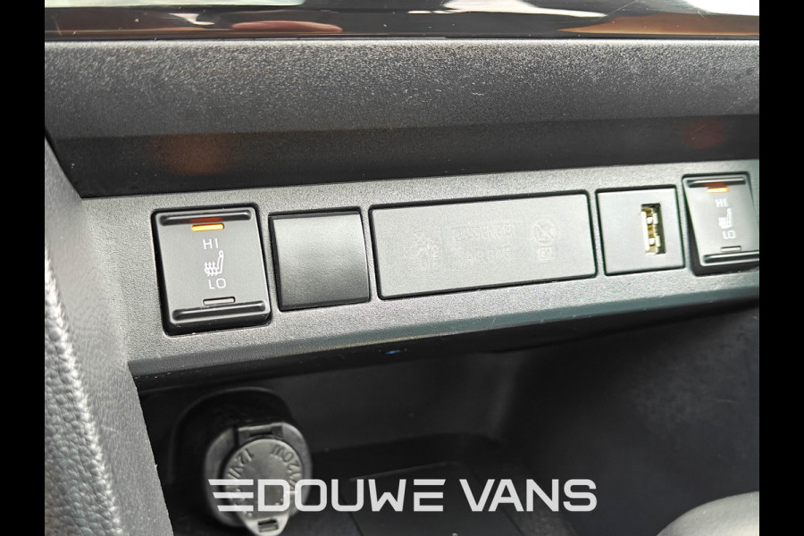 Toyota Yaris Cross Hybrid FWD Adventure Panorama Carplay