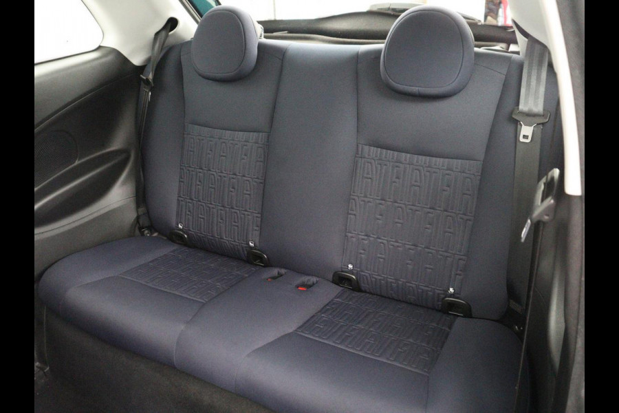 Fiat 500E Action 24 kWh | SOH 91,8% | 3 Fase | Carplay | Bluetooth | LED | Climate control | Keyless start | DAB | Digital Cockpit