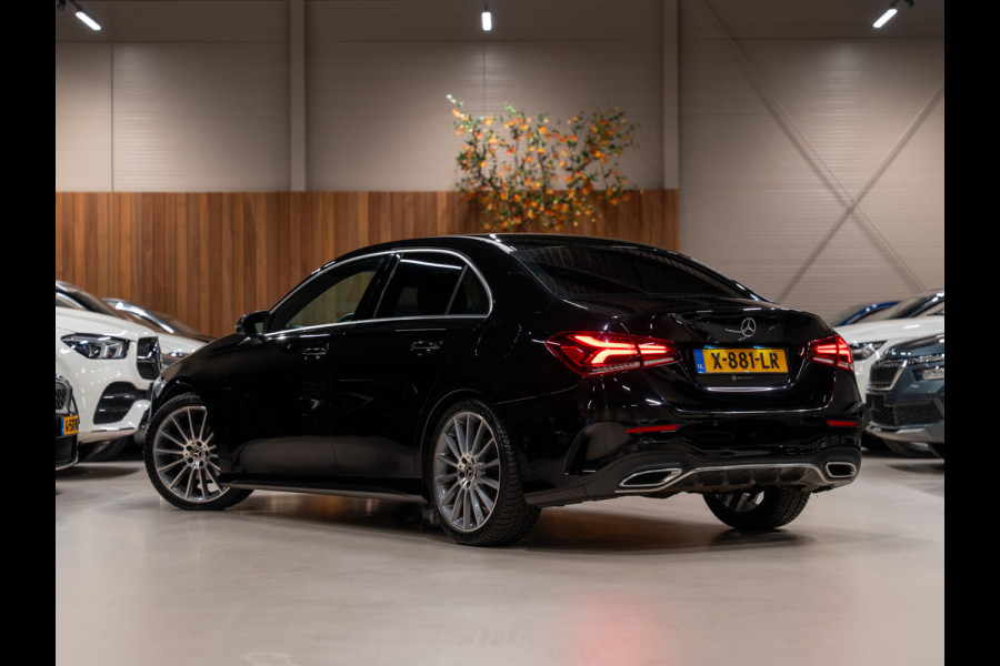 Mercedes-Benz A-Klasse A200 AMG Limousine, Wide Screen, Navi, Voll Led, Camera, 19" AMG Velgen, PDC, Volledig Onderhouden