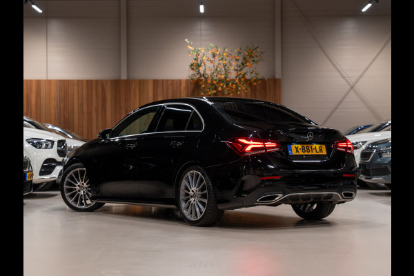 Mercedes-Benz A-Klasse A200 AMG Limousine, Wide Screen, Navi, Voll Led, Camera, 19" AMG Velgen, PDC, Volledig Onderhouden