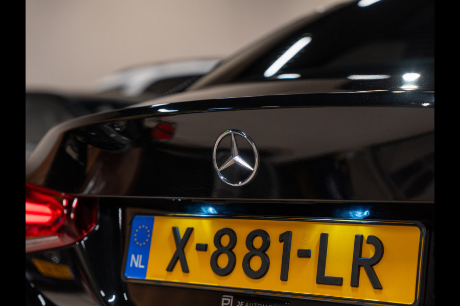 Mercedes-Benz A-Klasse A200 AMG Limousine, Wide Screen, Navi, Voll Led, Camera, 19" AMG Velgen, PDC, Volledig Onderhouden